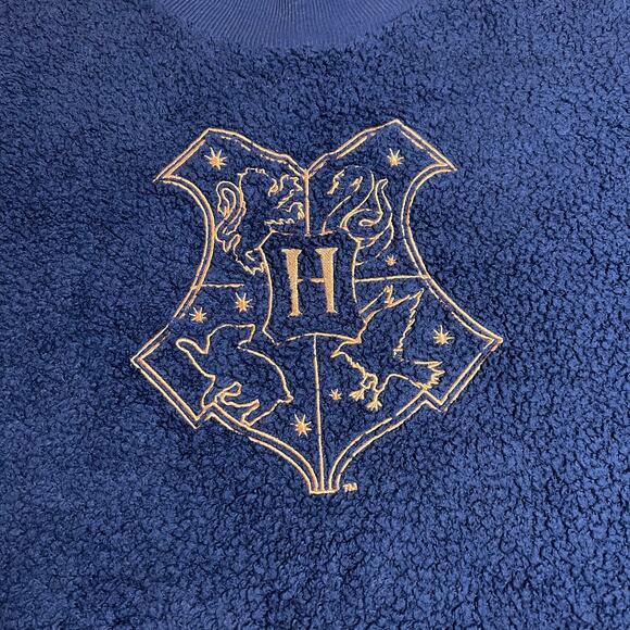 Harry Potter Crewneck Hogwarts Fuzzy Fleece Sweater Size XL Sleepwear PJ Casual - Picture 5 of 8